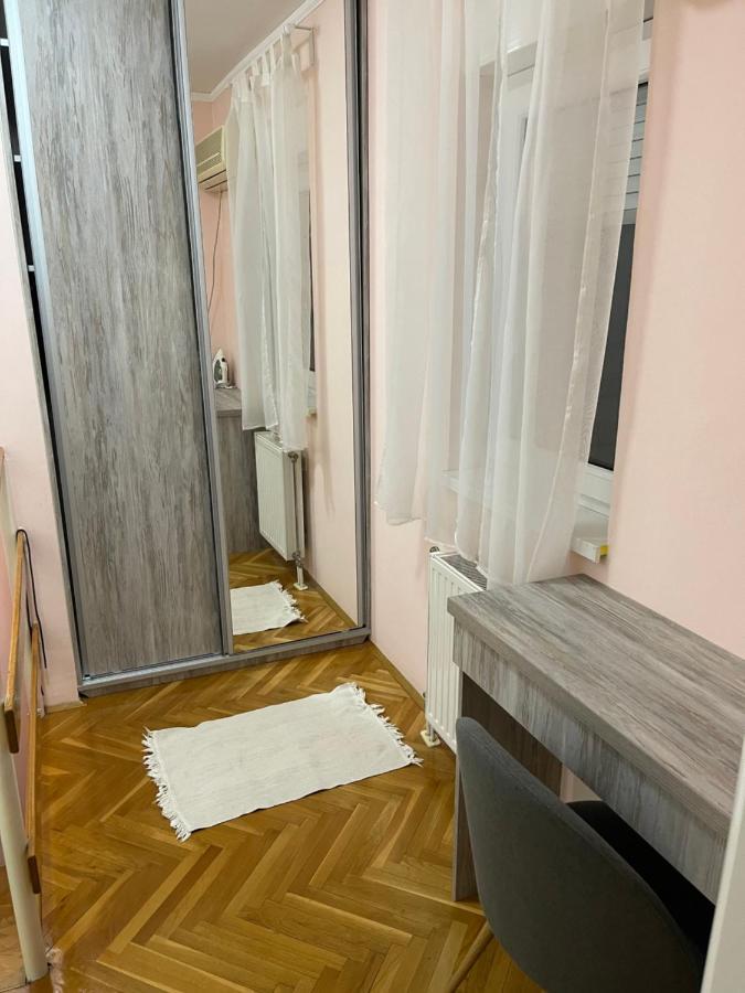 Apartment Cactus 021 Νόβι Σαντ Εξωτερικό φωτογραφία